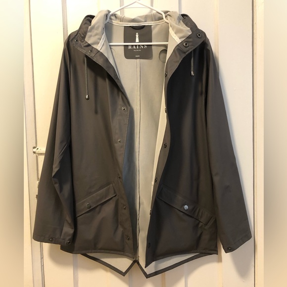 RAINS Waterproof Rainjacket - Picture 6 of 9